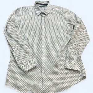 Perry Ellis Size Large Slim Fit Stretch Long Sleeve Button Down Shirt.